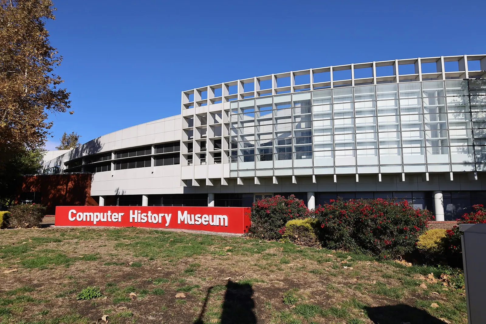 The glass front of the Computer History Museum in Mountain View
